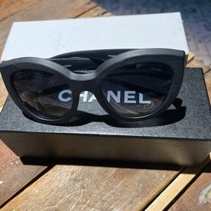 Chanel dark gray/black sunglasses
